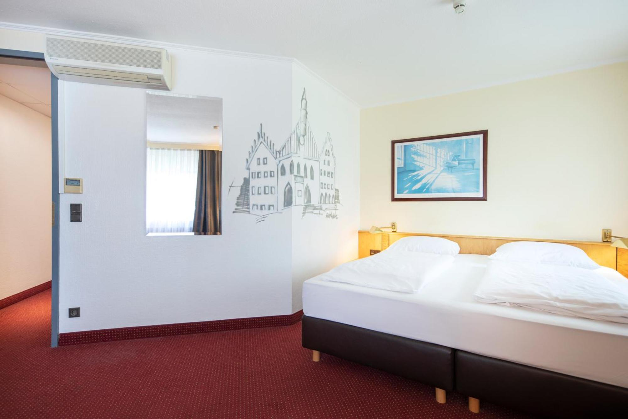 Roomingtons Kaiserhof Ландсхут Экстерьер фото